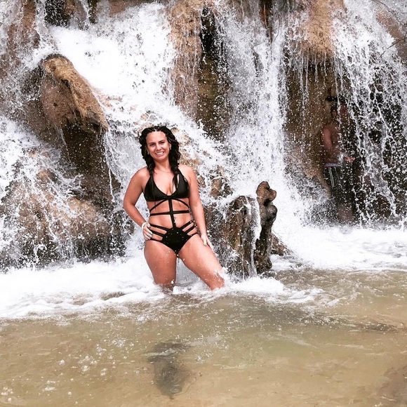 Bathing suit - Picture 2 of 2